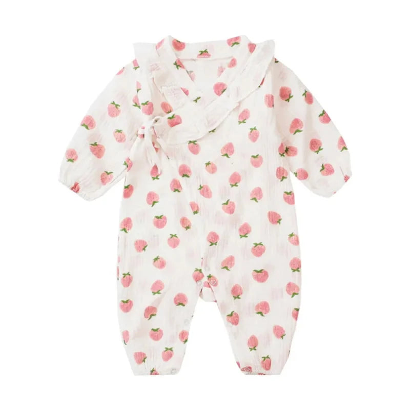 Macacão Infantil Estampa Morango Branco Lenogue