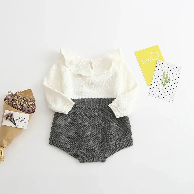 Macacão Romper Infantil Tricot Preto e Bege Lenogue