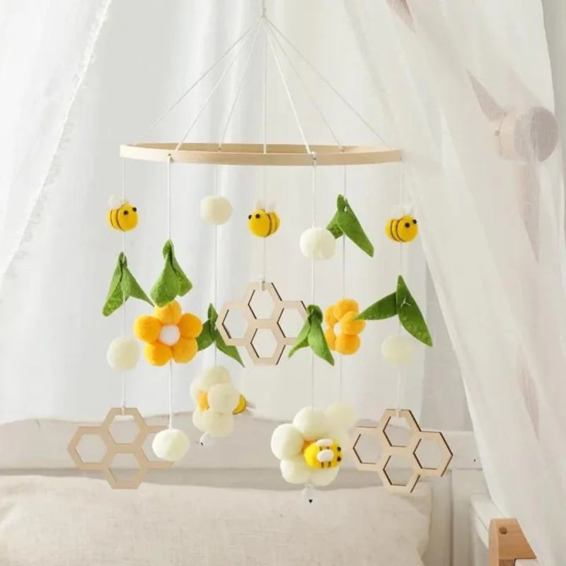 Mobile Infantil Madeira Abelha com Sino Lenogue