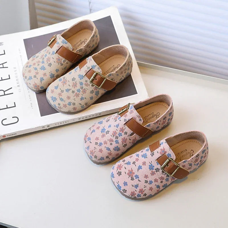 Sapatilha Infantil Floral de Couro com Solado Macio Lenogue