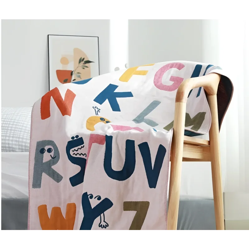 Toalha Infantil Alfabeto Unissex Colorida Lenogue / 70cm x 140 Cm