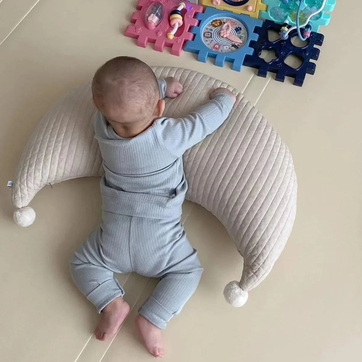 Travesseiro Infantil Berço Bordado Urso Branco Lenogue