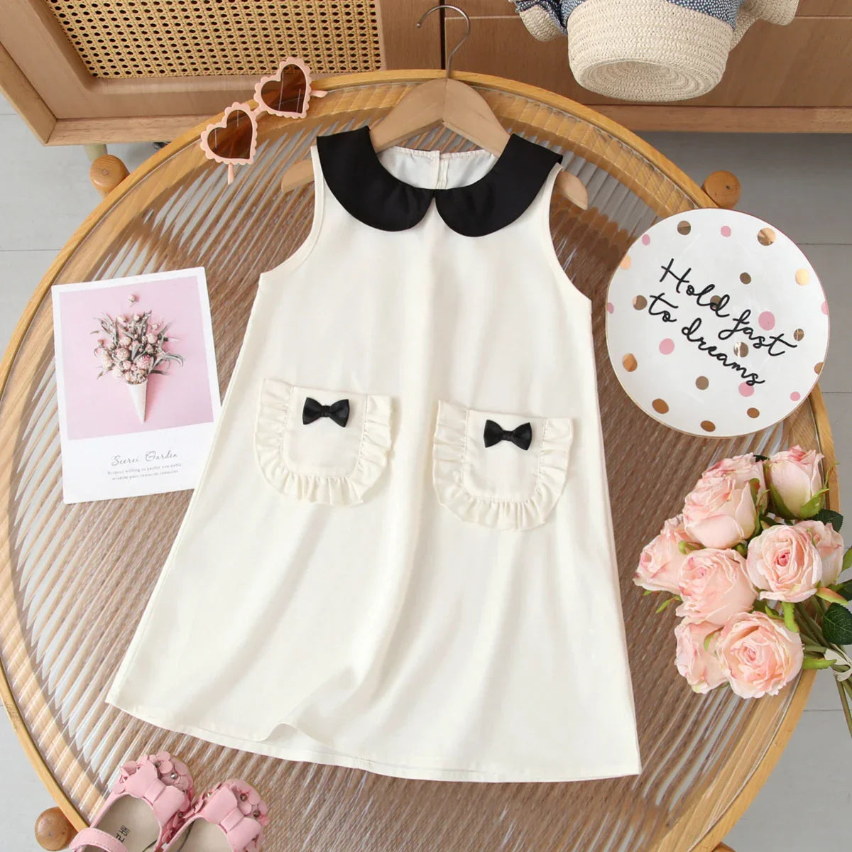 Vestido Infantil com Gola Boneca Laço e Bolsos sem Manga Lenogue Bege / 18-24 Meses