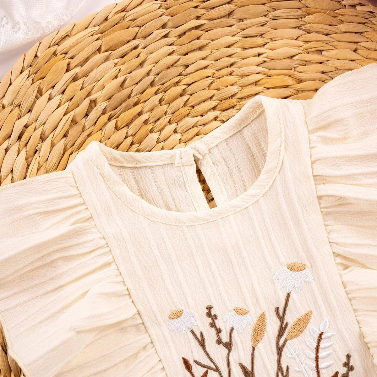 Vestido Infantil Princesa Bordado Floral Manga Babado Lenogue