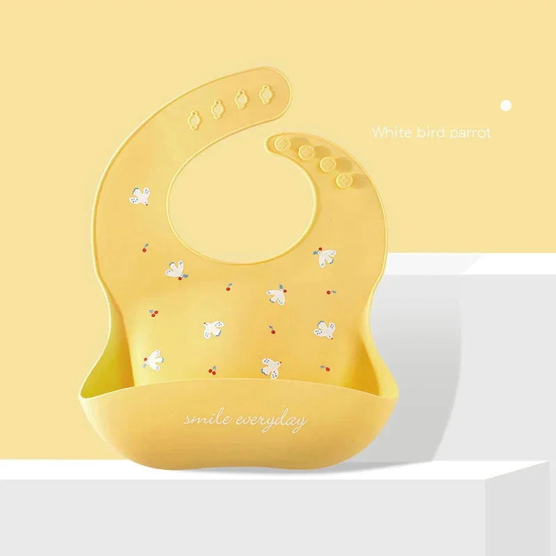 Babador Infantil Silicone à Prova D’água Rosa Lenogue Passarinho Branco & Cerejas / Sílica Gel / 30 x 21 Cm