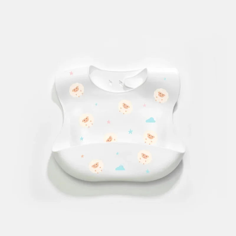 Babador Infantil de Silicone Verde Lenogue Ovelhas no Céu