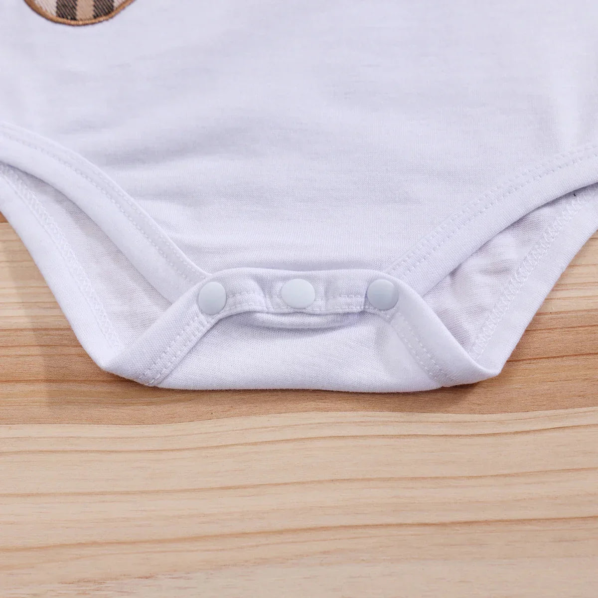 Conjunto Infantil Body Xadrez com Suspensório Modelo Urso Lenogue