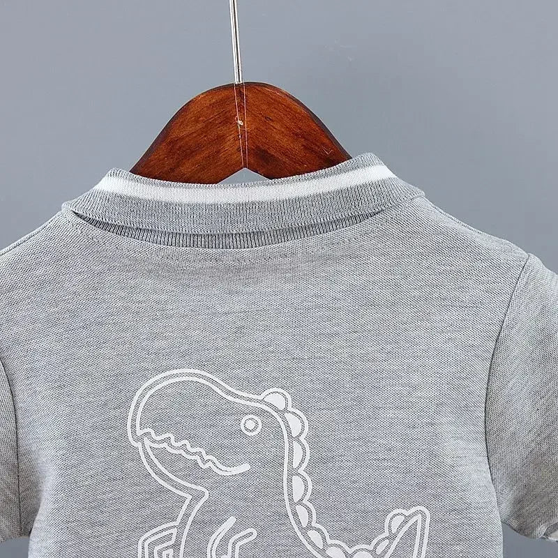 Conjunto Infantil Camisa Gola Polo Dinossauro com Shorts Modelo Lenogue