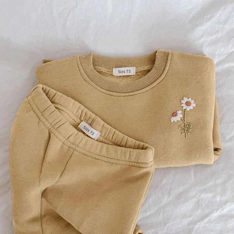 Conjunto Infantil Moletom Bordado Flowers Rosa para todas As Estações