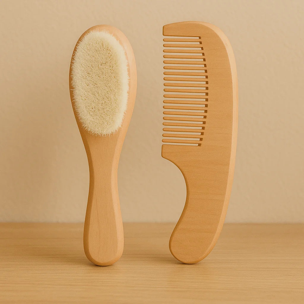 Kit Infantil Escova e Pente Madeira Natural Lenogue