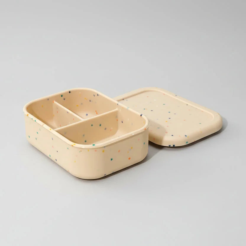Lancheirinha Infantil Silicone com Divisórias Lenogue Bege