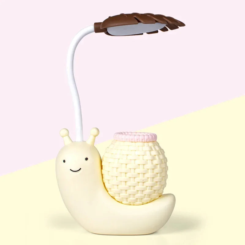 Luminária Infantil Mesa Led Caracol Verde Lenogue Amarelo / 10.5 x 5 x 28cm