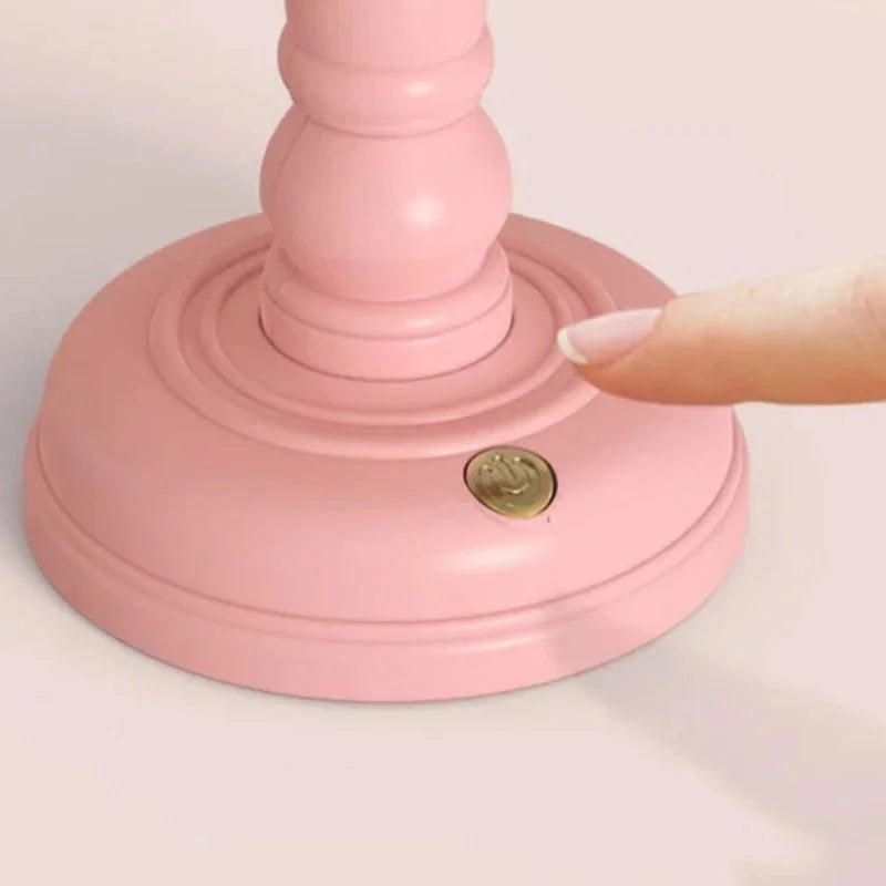 Luminária Infantil Mesa Retrô Amarela Lenogue