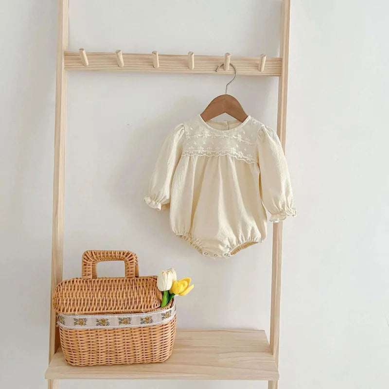 Macacão Curto Romper Aconchegante Catarina Lenogue para Bebês