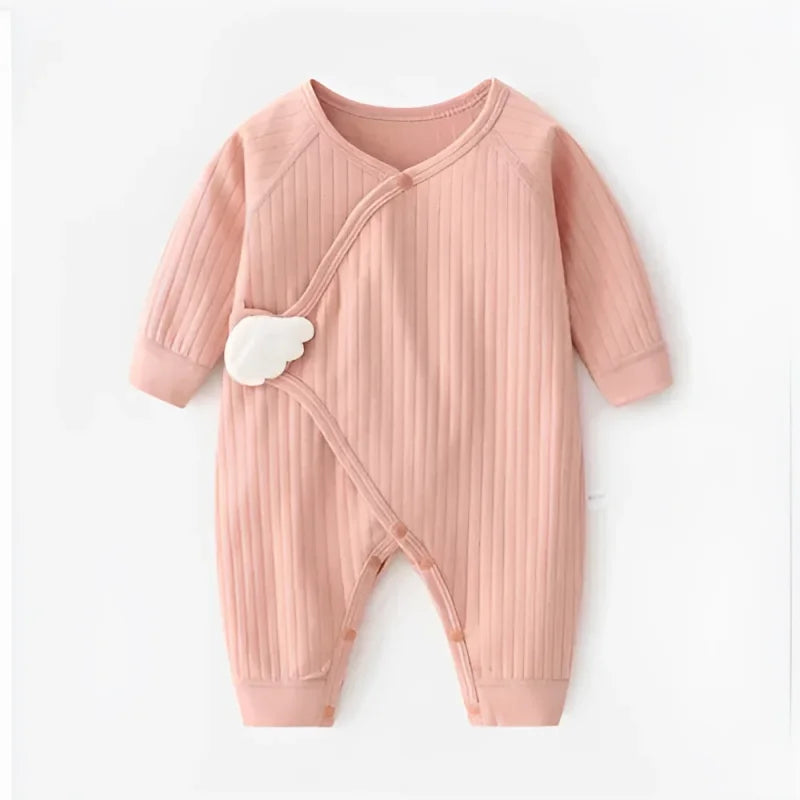 Macacão Luxuoso Little Angel Branco para Bebês de a 6 Meses Rosa / Recém Nascido