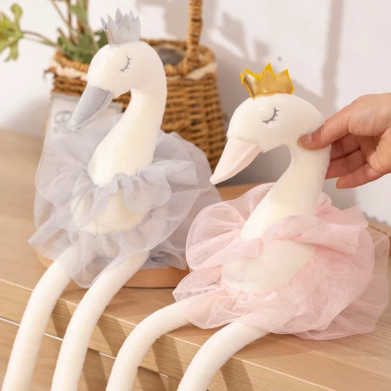 Pelúcia Infantil Cisne com Saia Branca Lenogue
