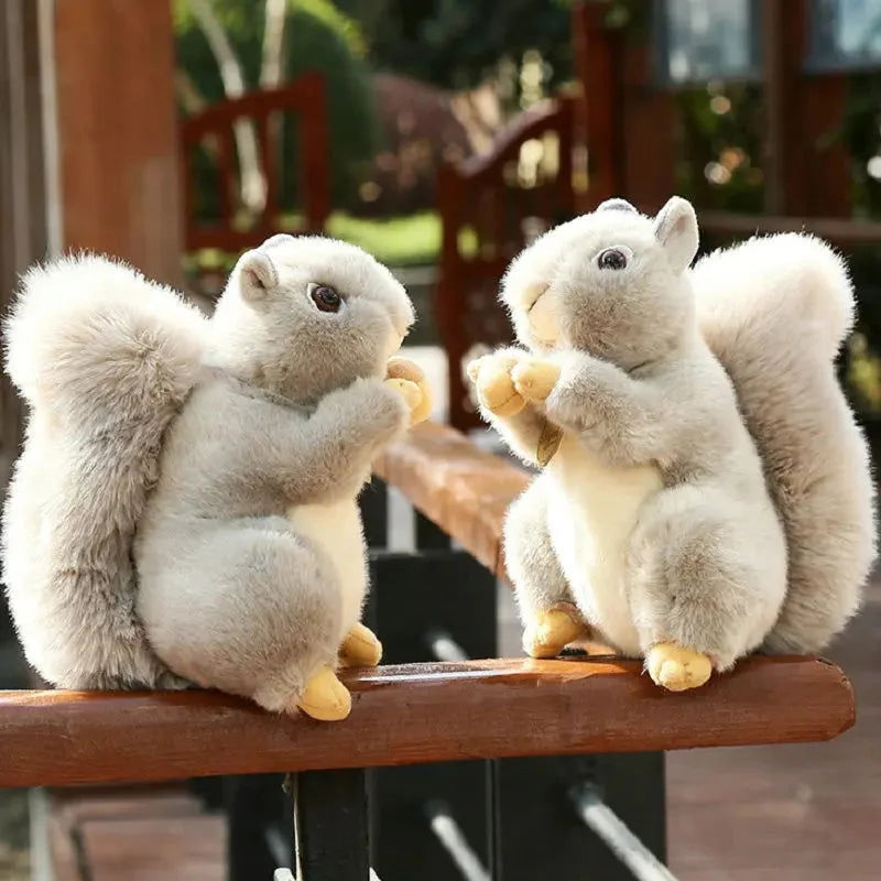 Pelúcia Infantil Esquilo Realista Cauda Fluffy Lenogue