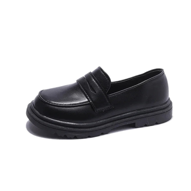 Sapato Infantil de Couro Preto com Bico Redondo Casual Lenogue