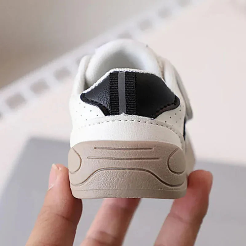 Tênis Infantil de Couro Solado Macio Branco Lenogue
