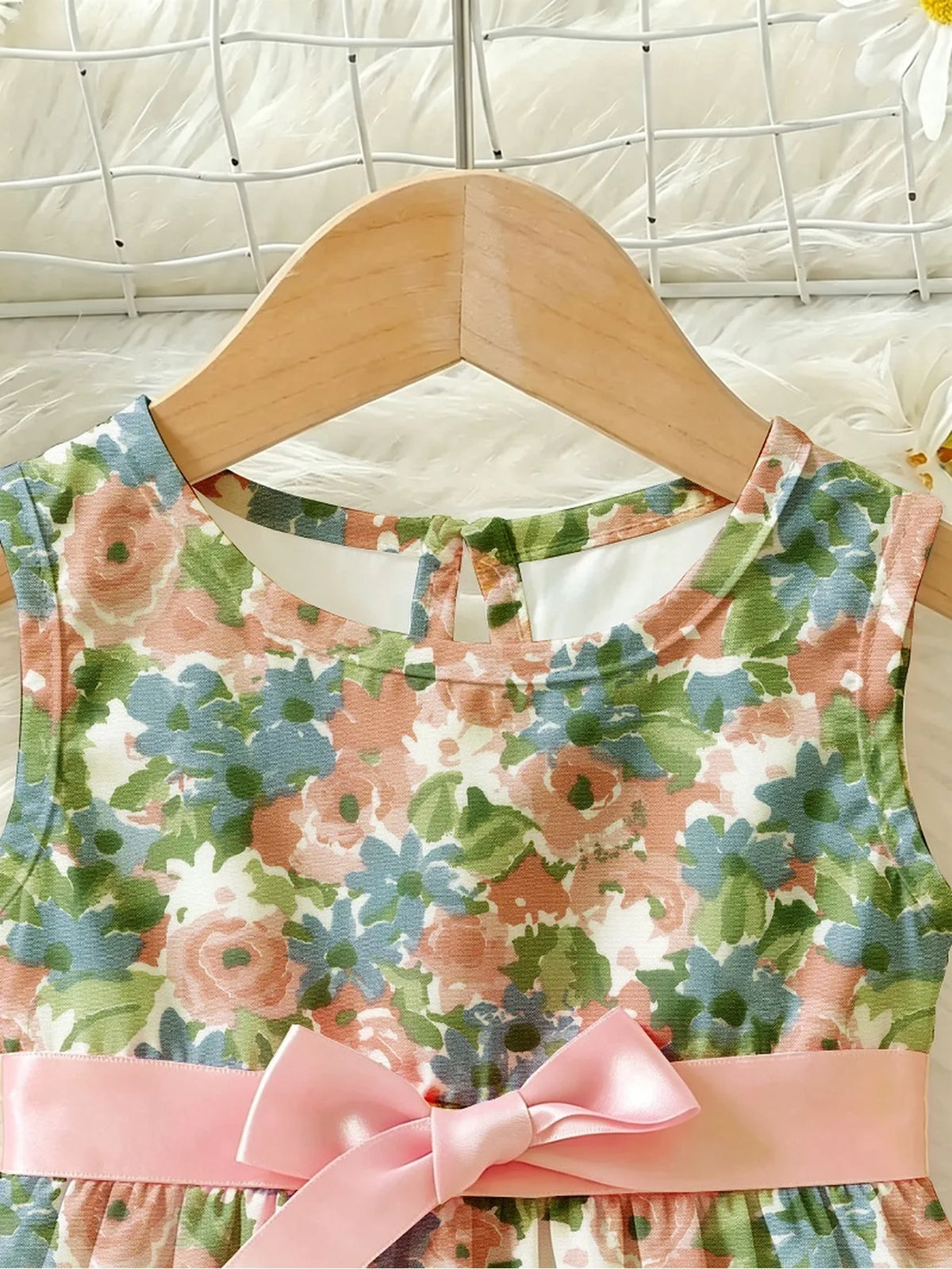 Vestido Infantil Feminino Floral Sem Manga Verde Lenogue